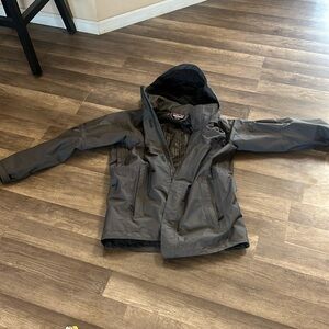 Grey Large Patagonia Jacket